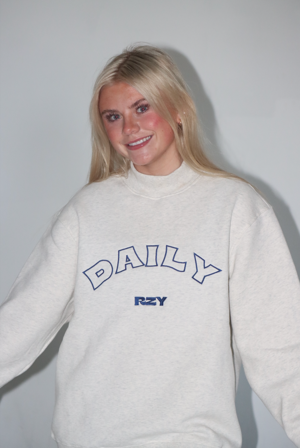 Fair Rzy DAILY RZY GREY MOCK NECK – RZY Wear